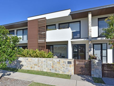 Villa Catania Waterside At Trinity Point - Accommodation Cooktown 0