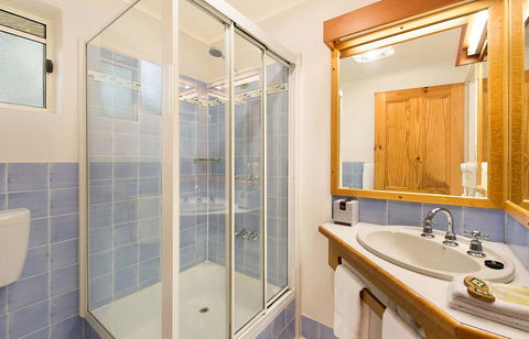 Vineyard Cottages - Accommodation Cooktown 2