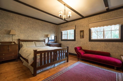Walhalla Coach House - Accommodation Cooktown 1