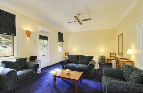 Walhalla's Star Hotel - Accommodation Cooktown 2