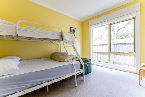 WALKIN' ON SUNSHINE - Accommodation Cooktown 1