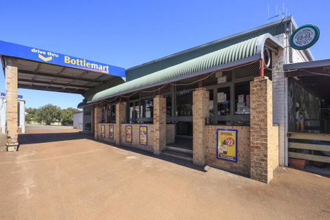 Walpole Hotel Motel - Accommodation Cooktown 2