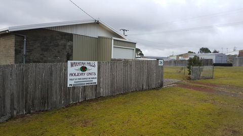 Waratah Falls Holiday Unit - Accommodation Cooktown 2