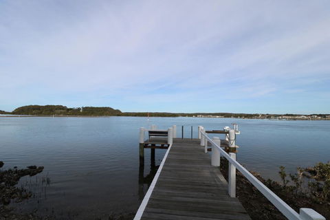 Waterfront Cottages - Accommodation Cooktown 3