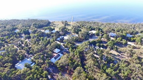 Waterfront Retreat At Wattle Point - Accommodation Cooktown 0