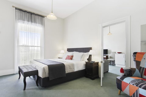 The Riversleigh - Accommodation Cooktown 15