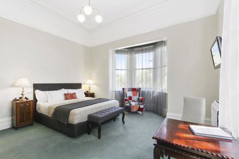 The Riversleigh - Accommodation Cooktown 13