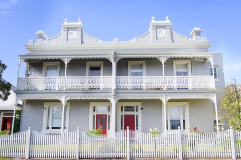 The Riversleigh - Accommodation Cooktown 21