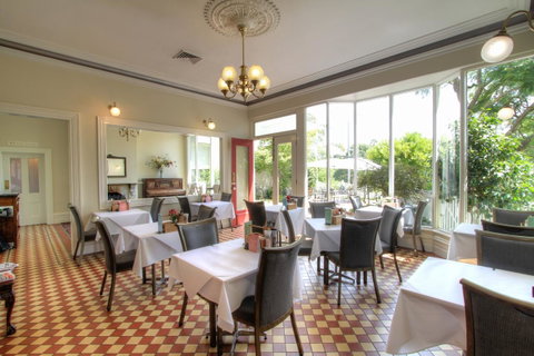 The Riversleigh - Accommodation Cooktown 5