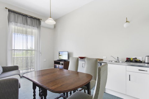 The Riversleigh - Accommodation Cooktown 26