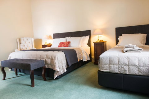 The Riversleigh - Accommodation Cooktown 18