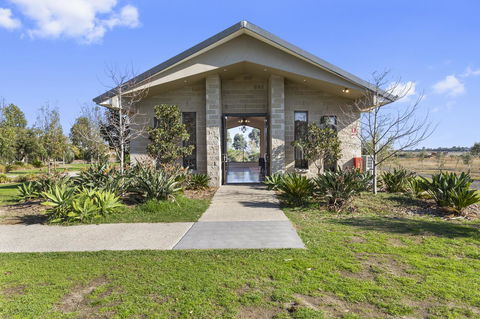 Quality Hotel Point Cook - Accommodation Cooktown 22