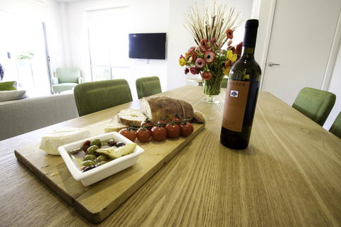 Phillip Island Towers - Accommodation Cooktown 29