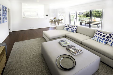 Phillip Island Towers - Accommodation Cooktown 1