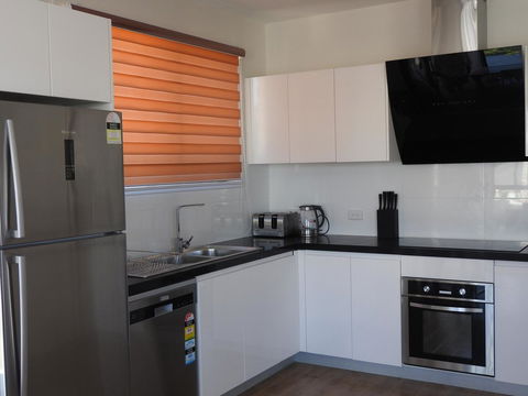 Phillip Island Towers - Accommodation Cooktown 13