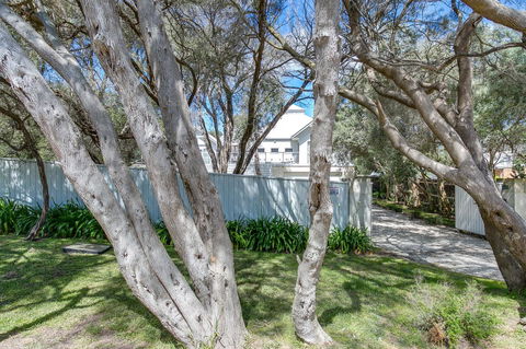 Perfect Blairgowrie Beach House - Accommodation Cooktown 16