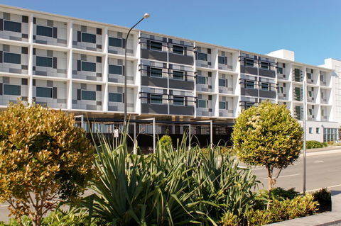 Mercure Sunshine Coast Kawana Waters - Accommodation Cooktown 27
