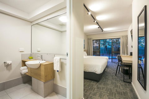 Nightcap At Kawana Waters Hotel - Accommodation Cooktown 25