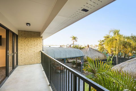 Nightcap At Kawana Waters Hotel - Accommodation Cooktown 39