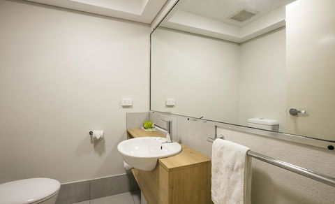 Nightcap At Kawana Waters Hotel - Accommodation Cooktown 24