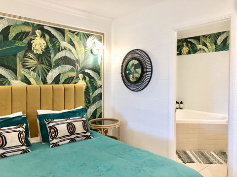 NOMAD - Luxe Apartment - Accommodation Cooktown 42