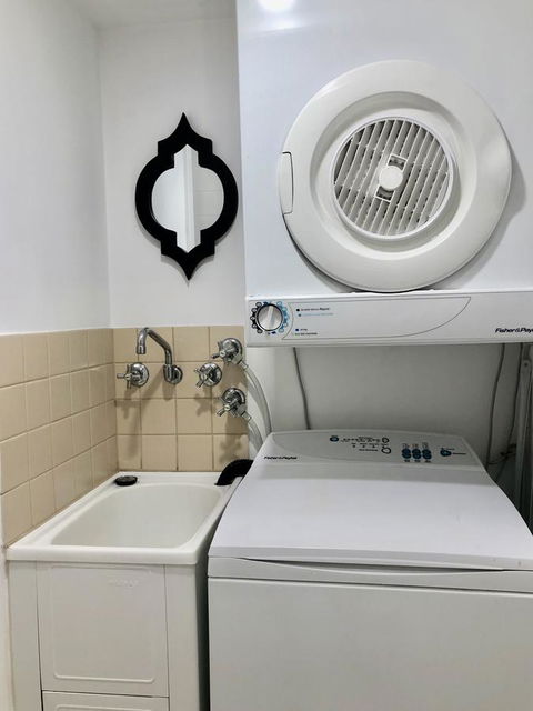 NOMAD - Luxe Apartment - Accommodation Cooktown 40