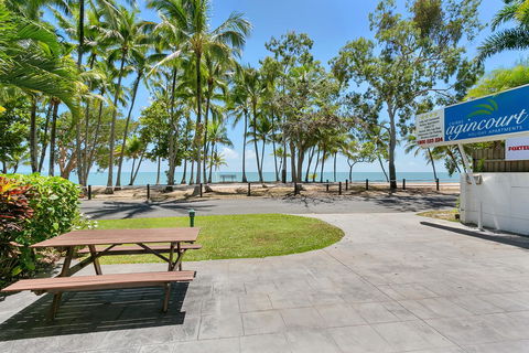 Agincourt Beachfront Apartments - Accommodation Cooktown 5