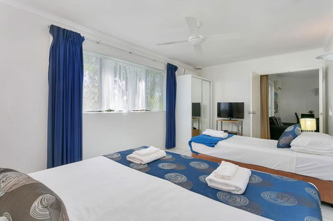 Agincourt Beachfront Apartments - Accommodation Cooktown 16