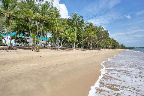 Agincourt Beachfront Apartments - Accommodation Cooktown 9