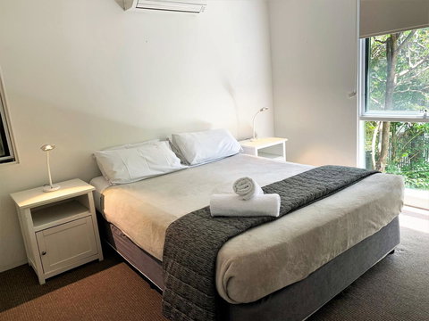 The Hastings Beach Houses - Accommodation Cooktown 4