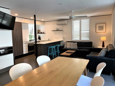 The Hastings Beach Houses - Accommodation Cooktown 7