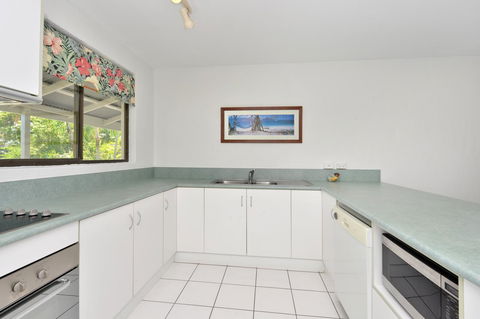 Seascape Holidays At Beachfront Terraces - Accommodation Cooktown 14