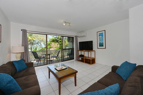 Seascape Holidays At Beachfront Terraces - Accommodation Cooktown 3