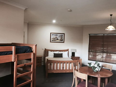 The Bearded Dragon Boutique Hotel - Accommodation Cooktown 42