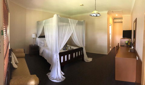 The Bearded Dragon Boutique Hotel - Accommodation Cooktown 6