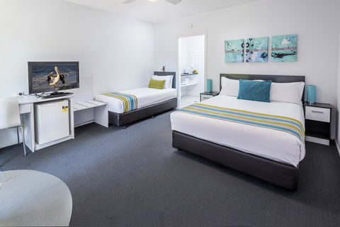 The Beach Motel Hervey Bay - Accommodation Cooktown 2