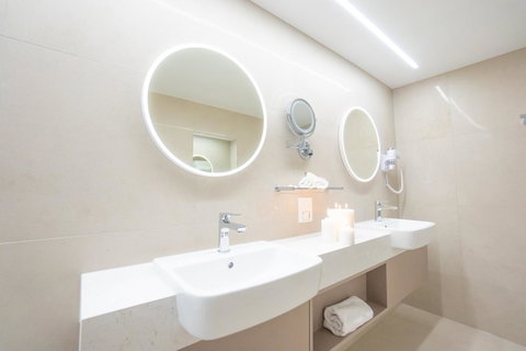 Pacific Hotel Cairns - Accommodation Cooktown 24