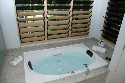 Sanctuary Palm Cove - Accommodation Cooktown 15