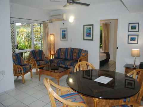 The Port Douglas Queenslander - Accommodation Cooktown 21