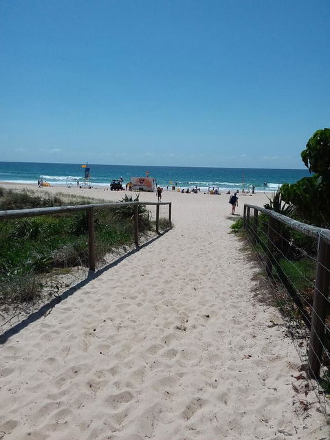 Surfers Chalet - Accommodation Cooktown 5