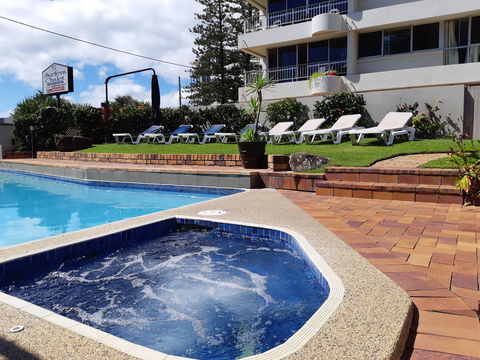Surfers Chalet - Accommodation Cooktown 6
