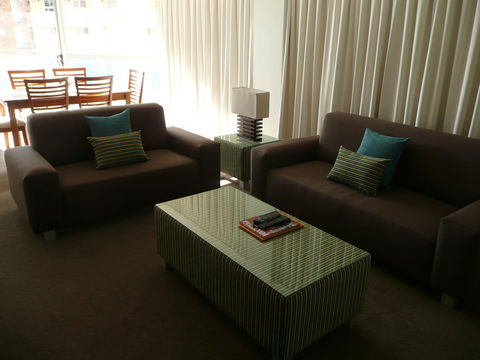 Grosvenor Beachfront Apartments Surfers Paradise - Accommodation Cooktown 25