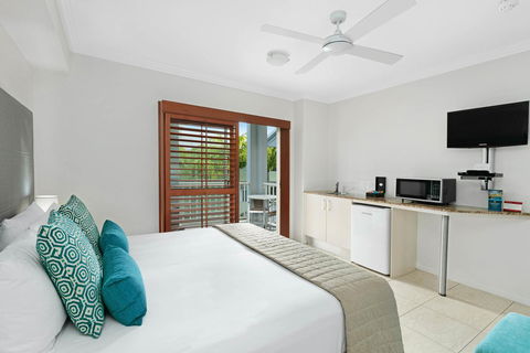 Mantra Aqueous On Port - Accommodation Cooktown 21