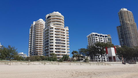 APR Private SUITES MOROC By The Beach - Accommodation Cooktown 37