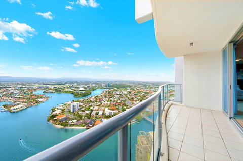 The Towers Of Chevron Renaissance - Holidays Gold Coast - Accommodation Cooktown 12