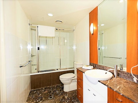 The Towers Of Chevron Renaissance - Holidays Gold Coast - Accommodation Cooktown 35