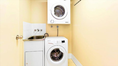 The Towers Of Chevron Renaissance - Holidays Gold Coast - Accommodation Cooktown 34