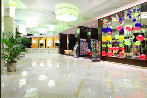 The Towers Of Chevron Renaissance - Holidays Gold Coast - Accommodation Cooktown 15