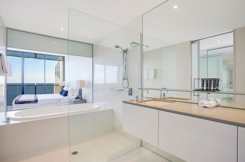 Mantra Circle On Cavill - Accommodation Cooktown 6