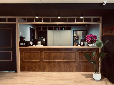 Woodroffe Hotel - Accommodation Cooktown 1